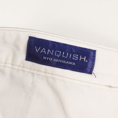 ×VANQUISH カットオフ チノ ショーツ
