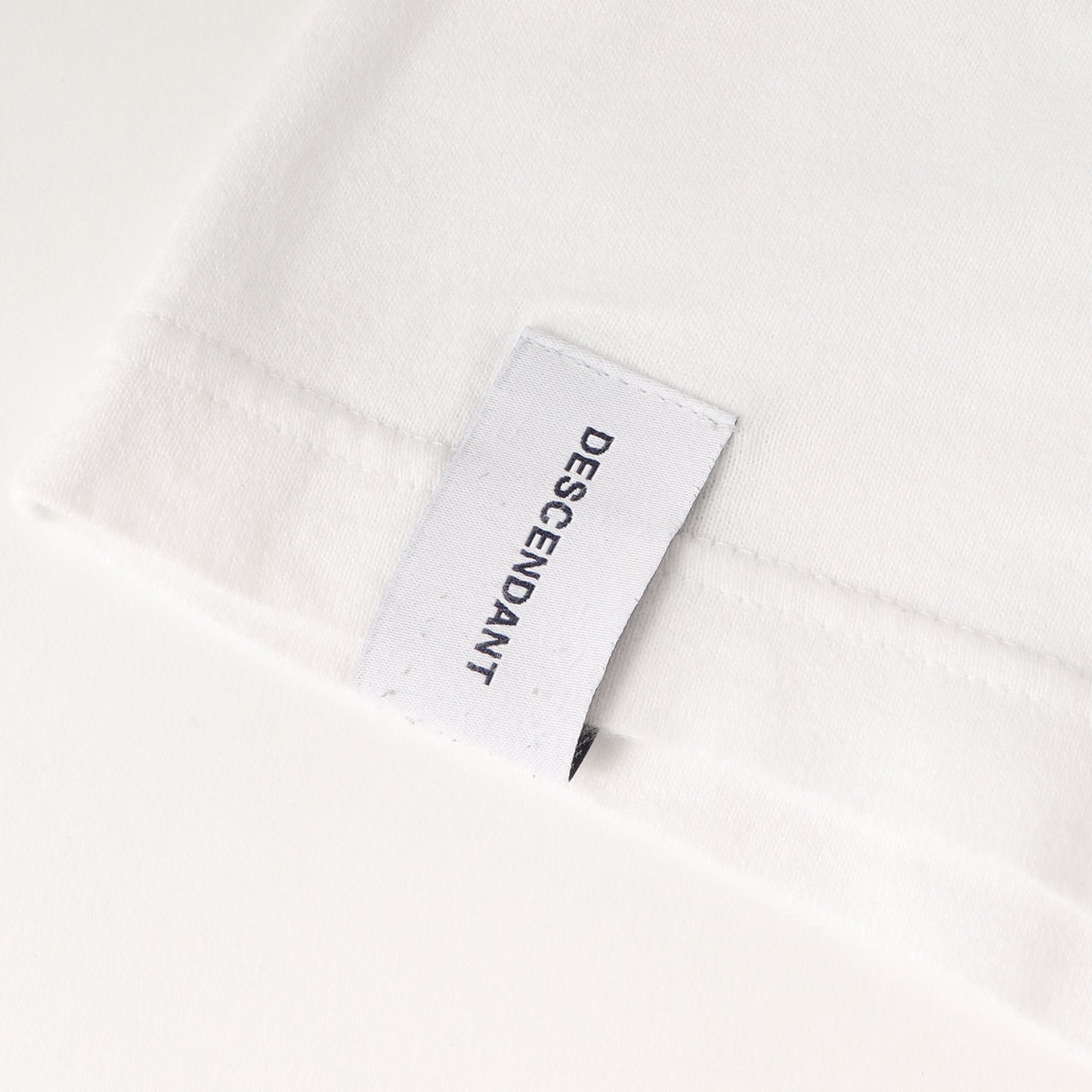 グラフィック ロングスリーブ ポケット Tシャツ