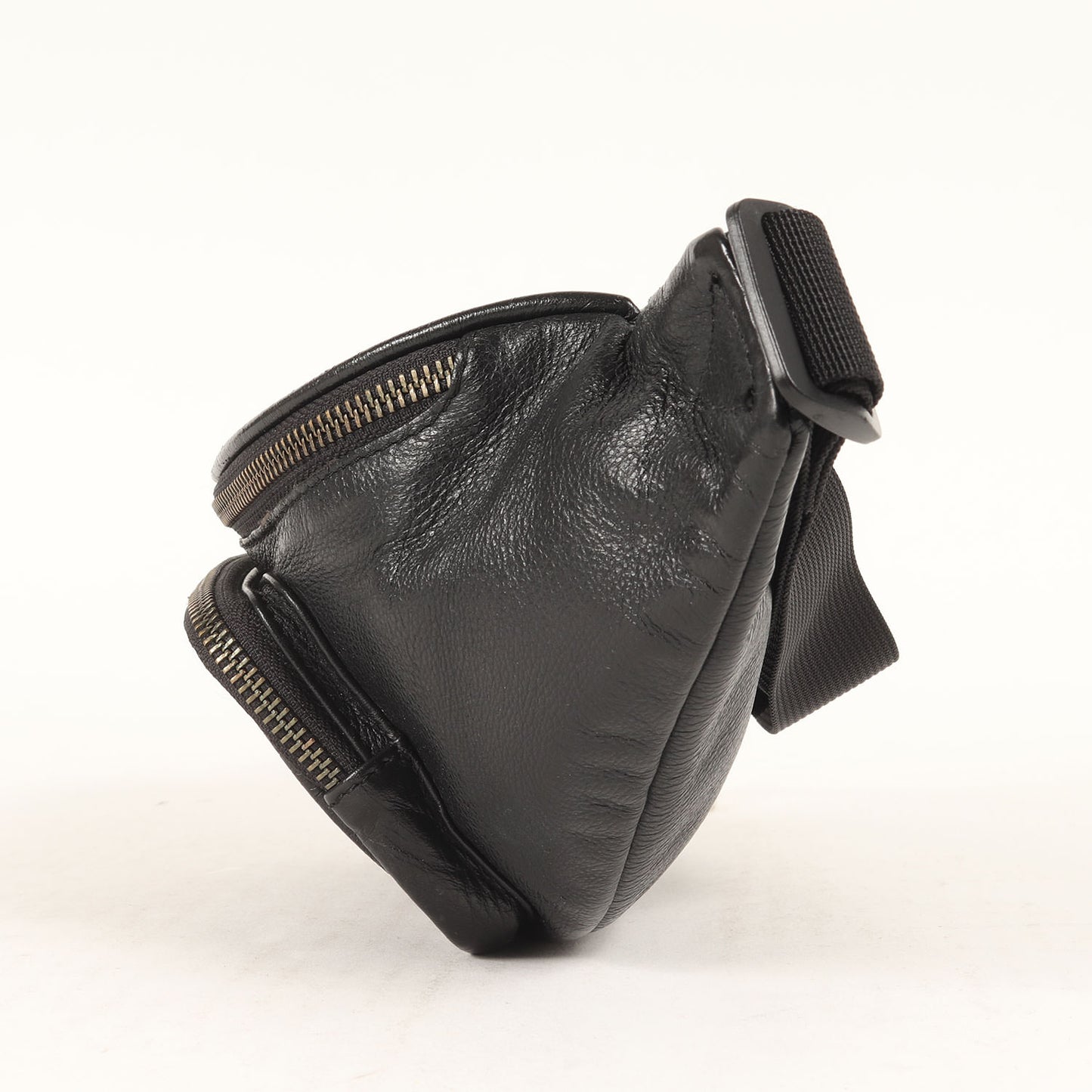 レザー ウエストバッグ(Leather Waist Bag)