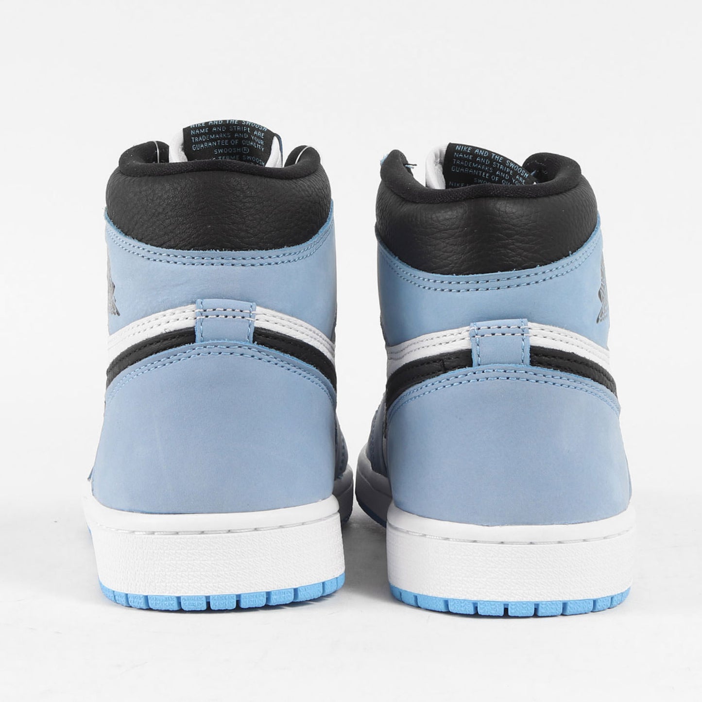 AIR JORDAN 1 RETRO HIGH OG UNIVERSITY BLUE (555088-134)