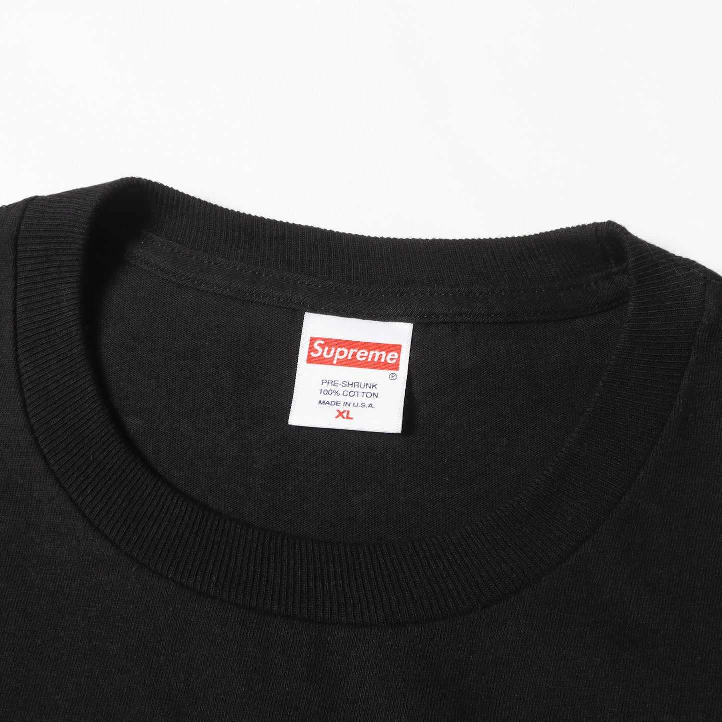 21SS ×KAWS チョークBOXロゴ Tシャツ(Chalk Box Logo Tee)