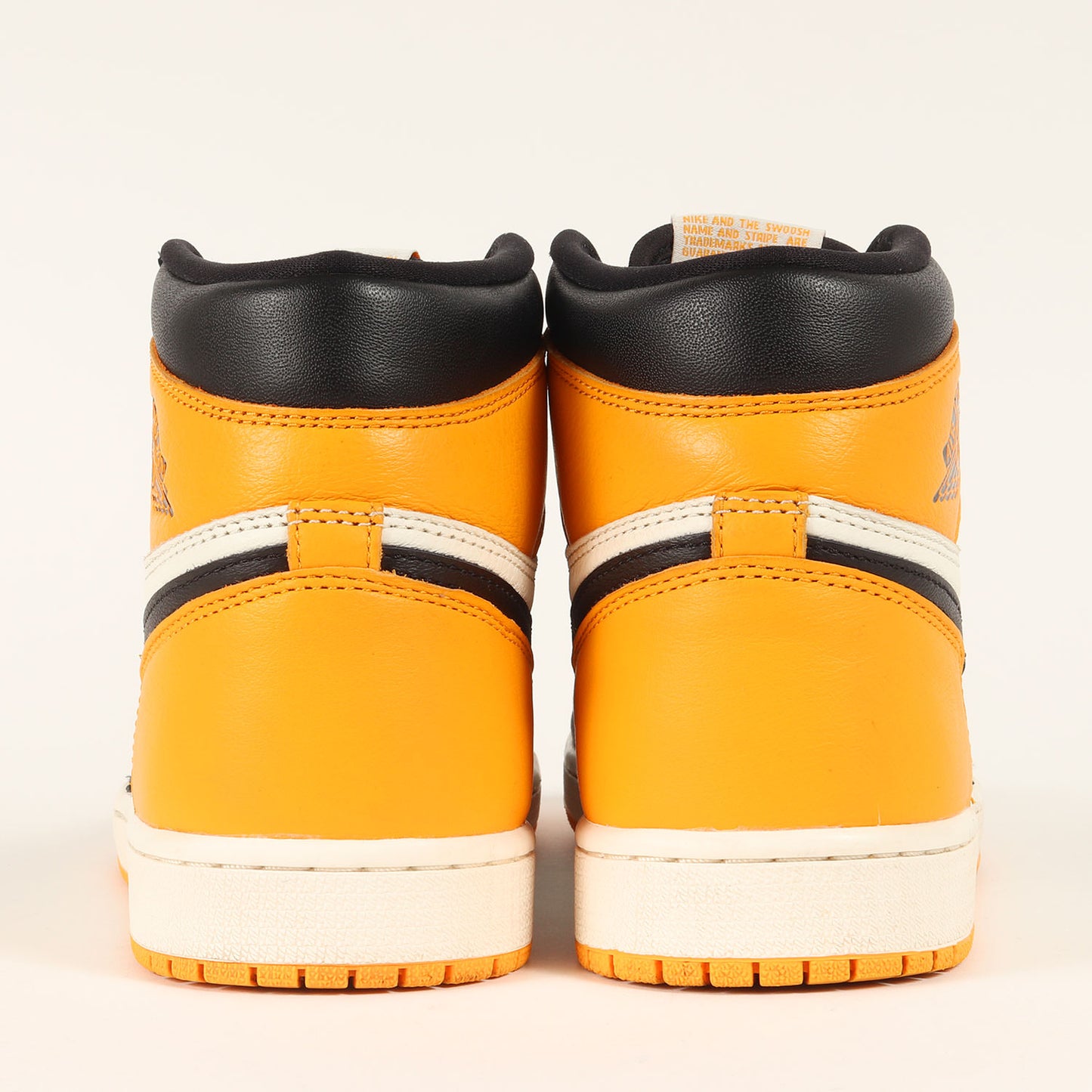 AIR JORDAN 1 RETRO HIGH OG TAXI (555088-711)