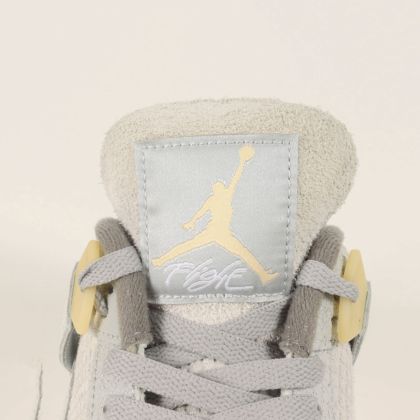 AIR JORDAN 4 RETRO SE CRAFT (DV3742-021)