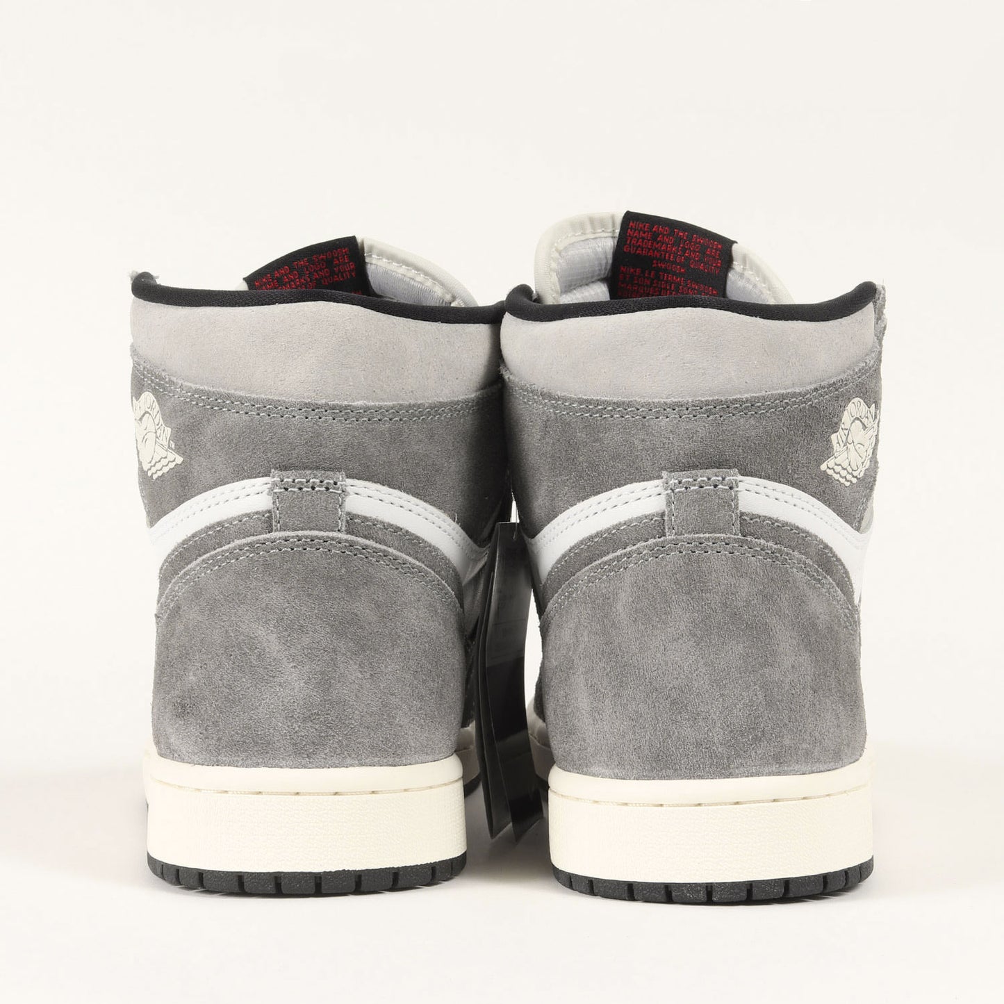 AIR JORDAN 1 RETRO HIGH OG BLACK AND SMOKE GREY (DZ5485-051)