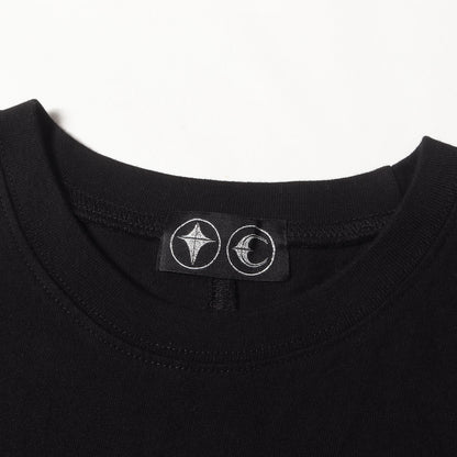 ロゴプレート付き クルーネック Tシャツ