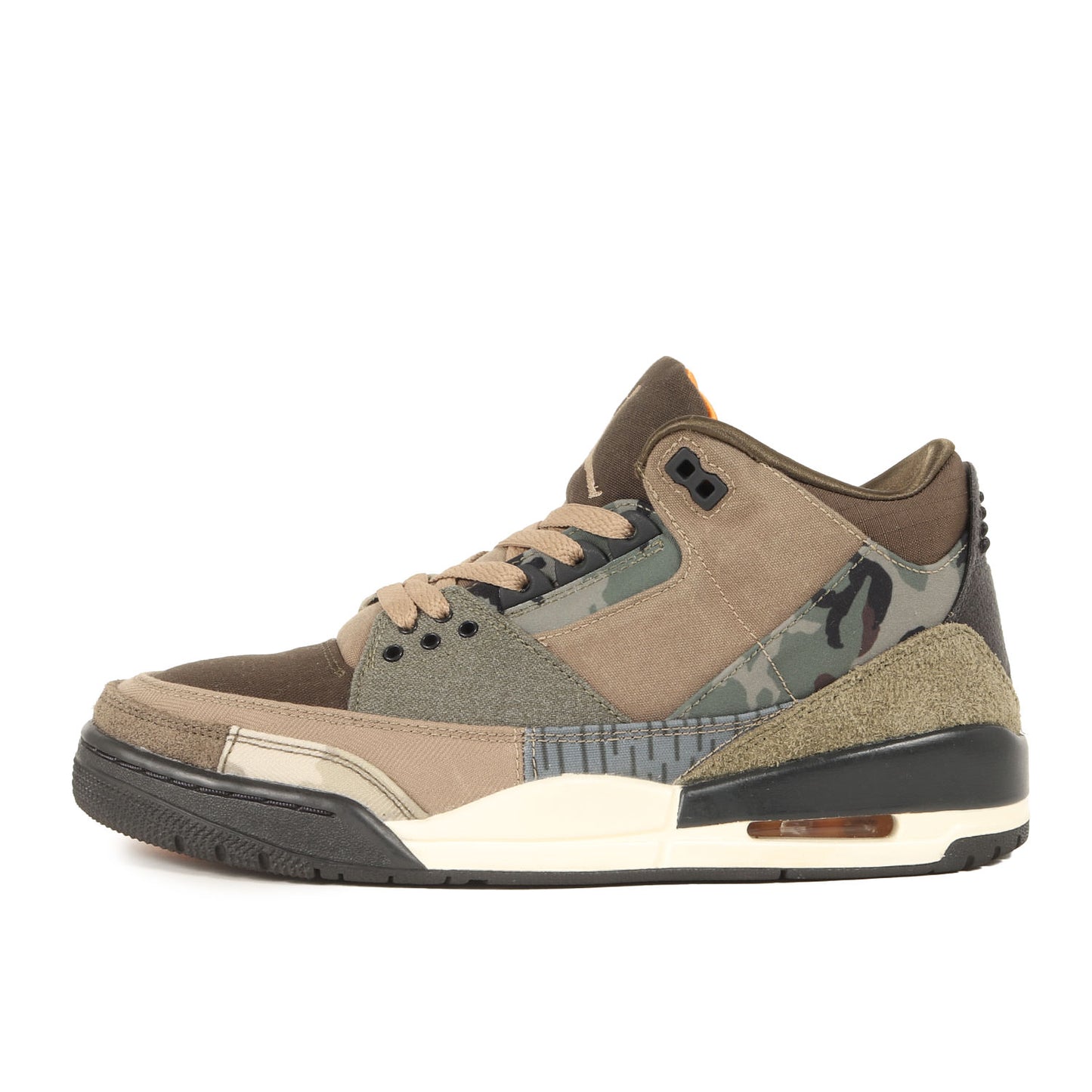 AIR JORDAN 3 RETRO SE PATCHWORK (DO1830-200)