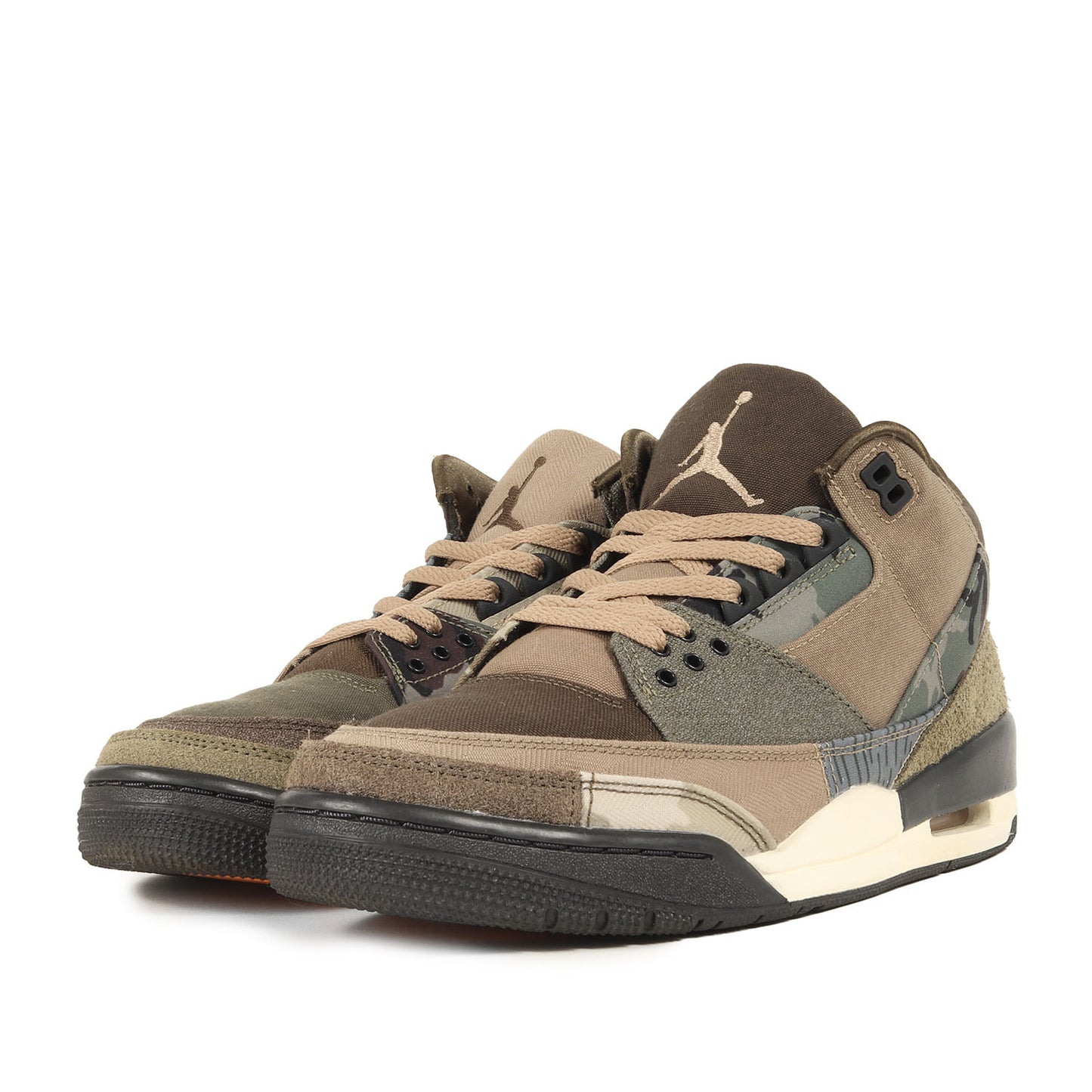 AIR JORDAN 3 RETRO SE PATCHWORK (DO1830-200)
