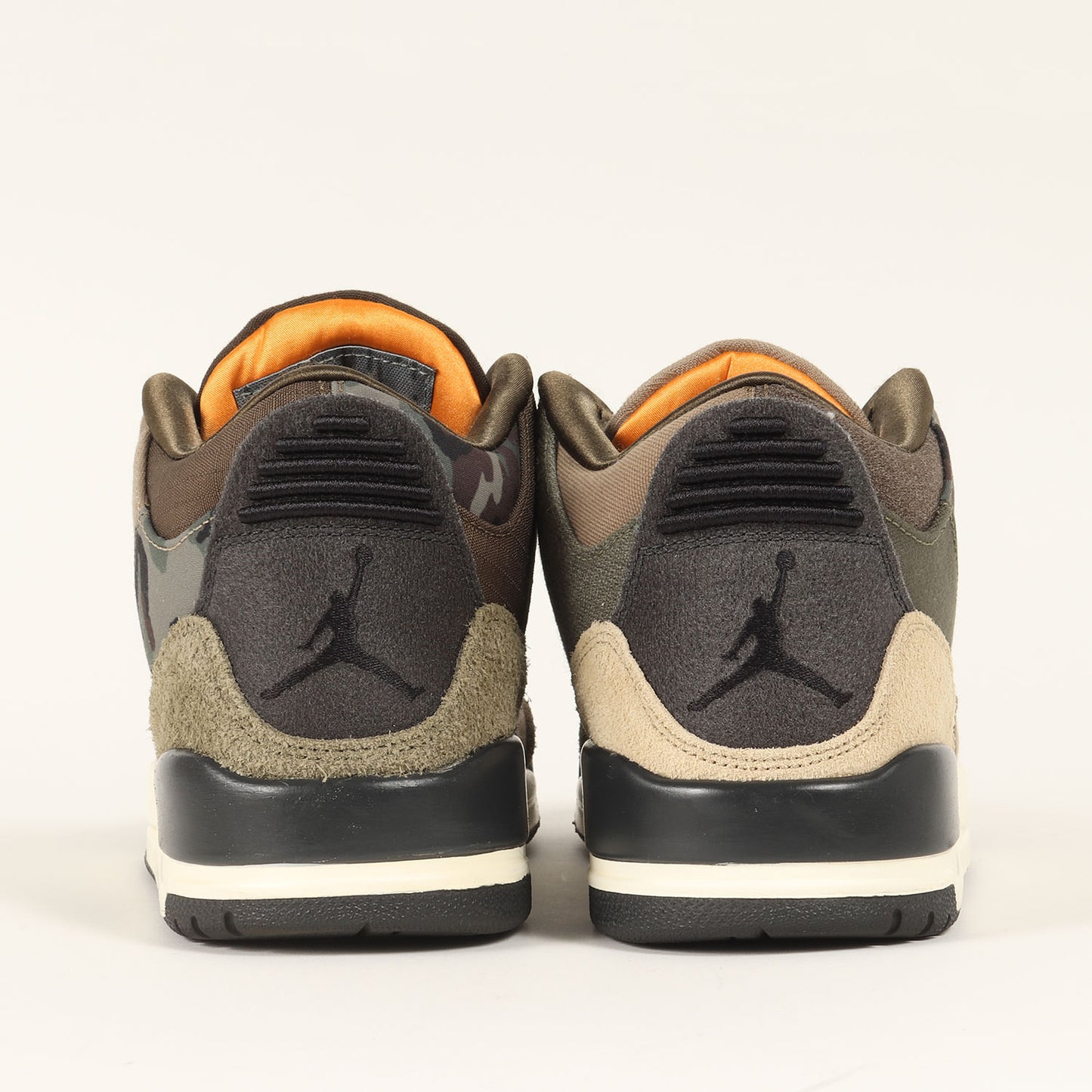 AIR JORDAN 3 RETRO SE PATCHWORK (DO1830-200)