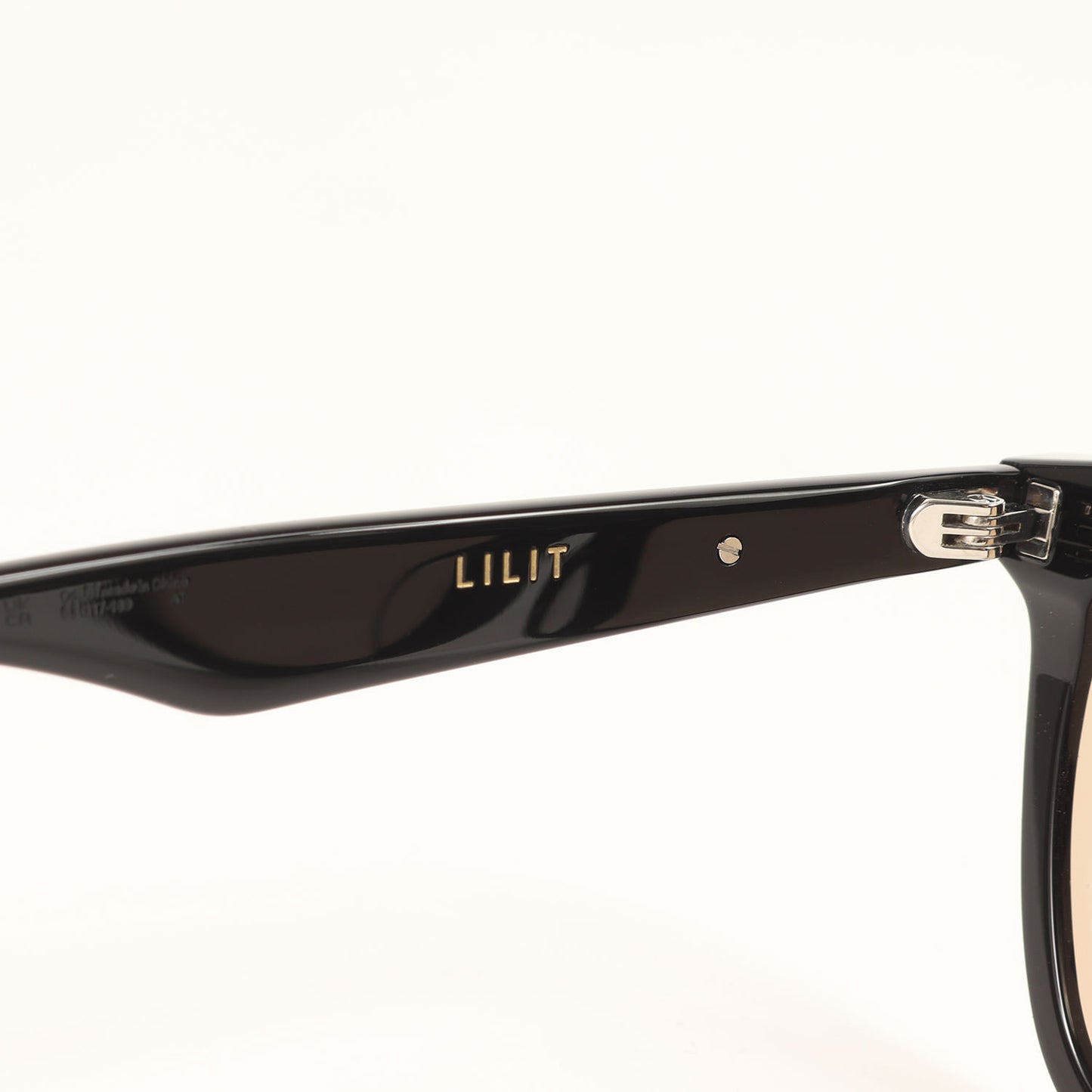 ウェリントン サングラス(Lilit 01)