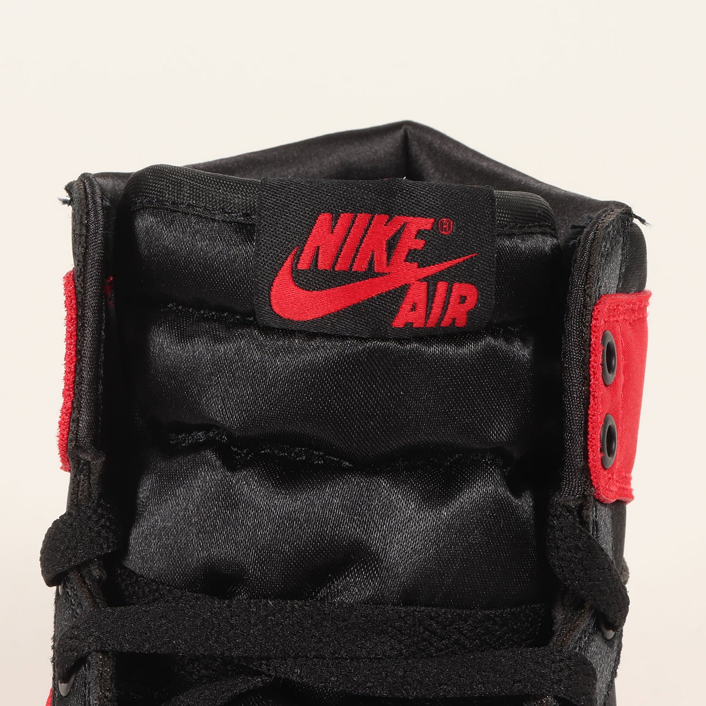 WMNS AIR JORDAN 1 RETRO HI OG SATIN BRED (FD4810-061)