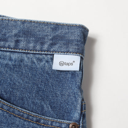 23AW ストーンバイオブリーチ加工 ワイド デニムパンツ(BLUES STRAIGHT / TROUSERS / COTTON. DENIM)