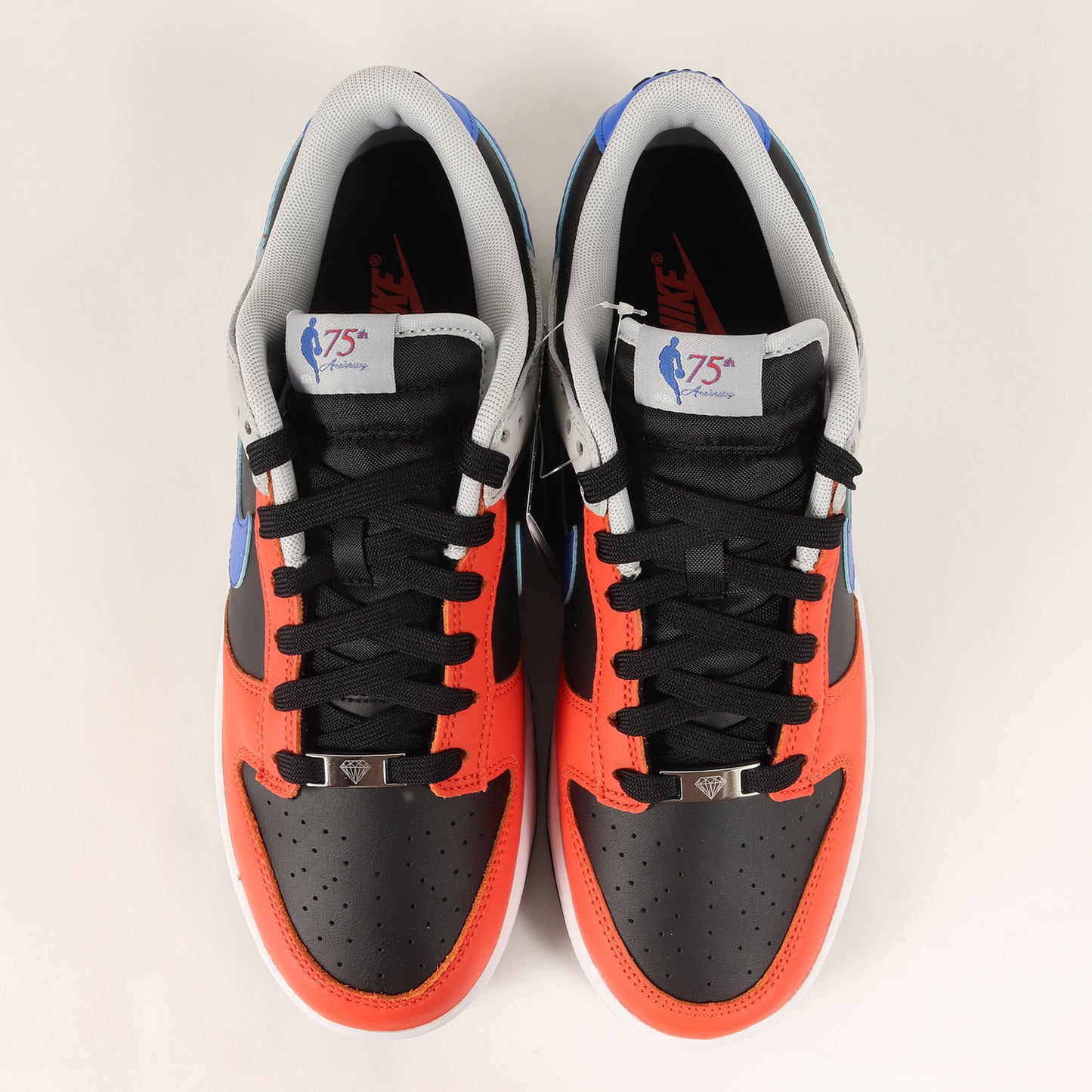DUNK LOW RETRO EMB NBA 75TH ANNIVERSARY NEW YORK KNICKS (DD3363-002)