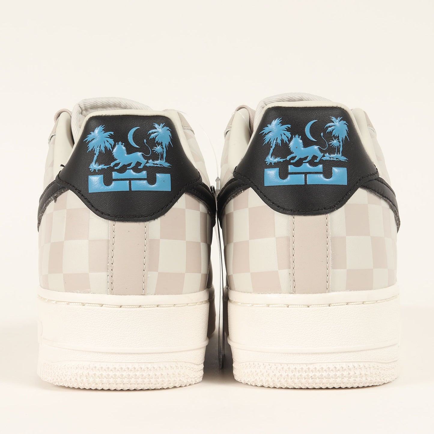 21AW ×LEBRON JAMES AIR FORCE 1 07 QS (DC8877-200)