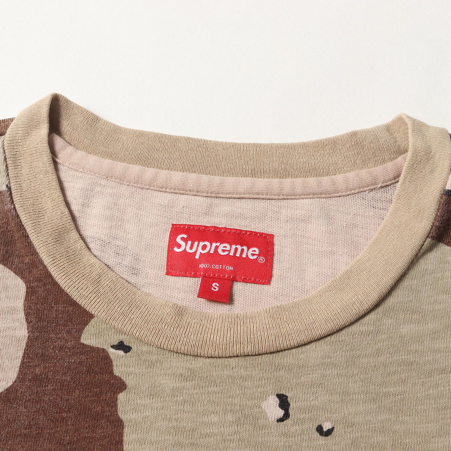 チョコチップデザートカモ ポケット付き ヘビーウェイト Tシャツ(Pocket Tee)