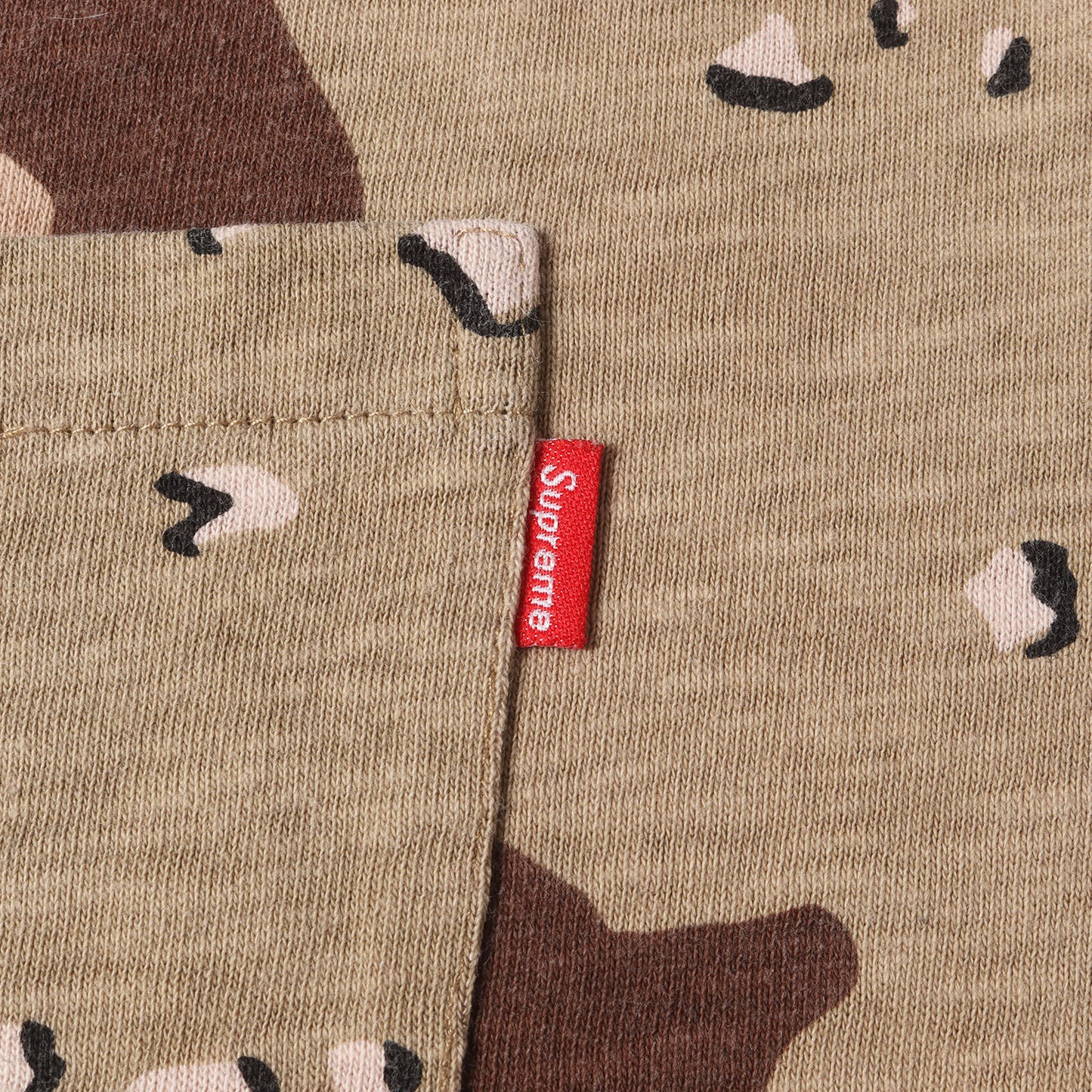 チョコチップデザートカモ ポケット付き ヘビーウェイト Tシャツ(Pocket Tee)