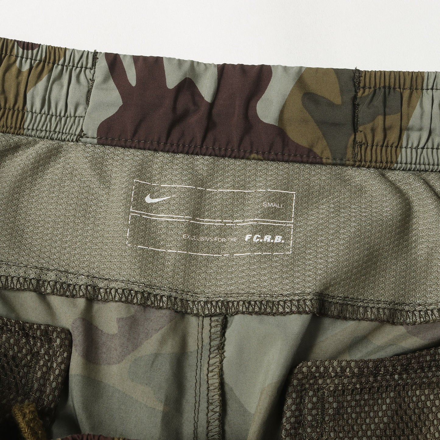 ×NIKE カモフラージュ ゲームショーツ