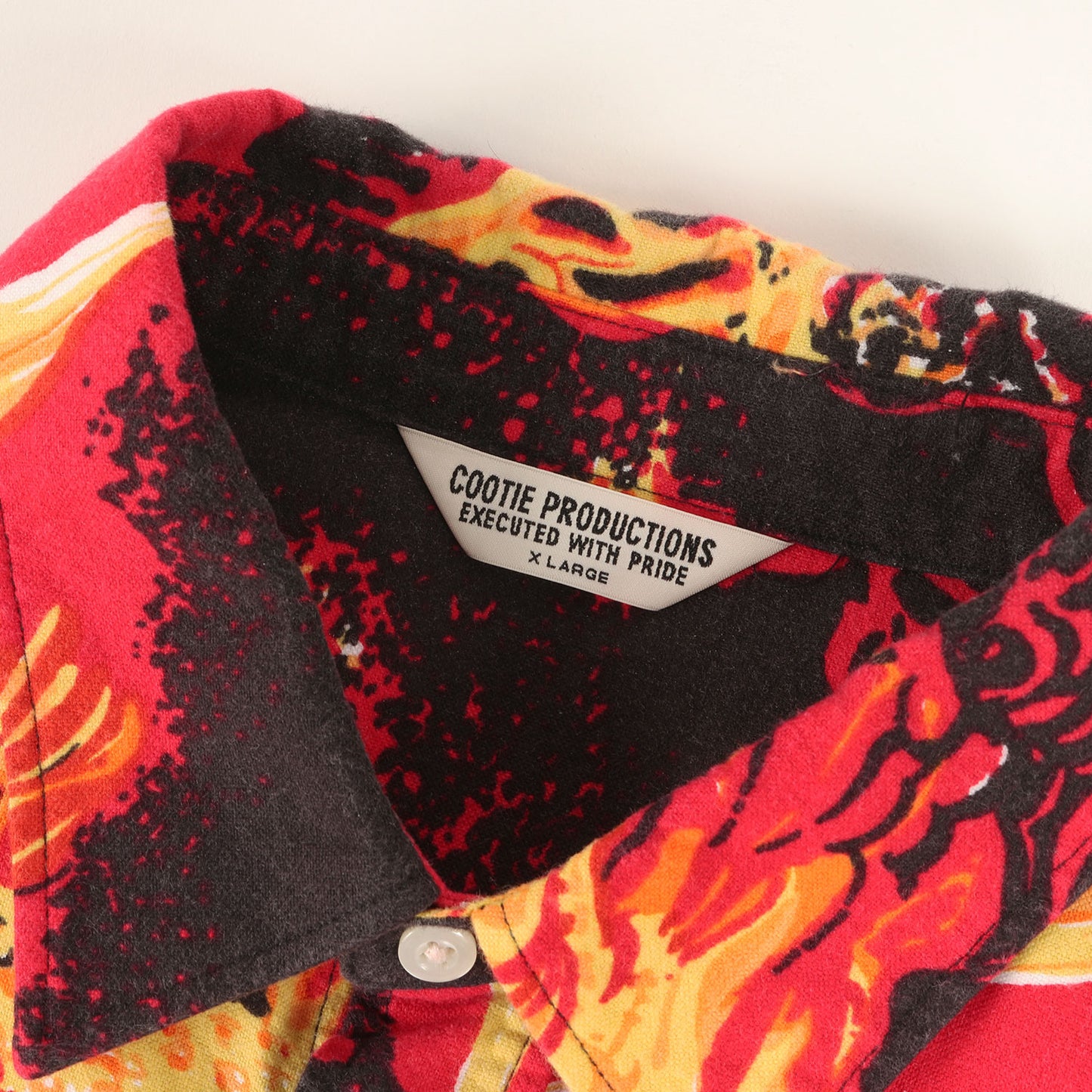 火山柄 オーバーサイズ コットンシャツ(Eruption Open-Neck Shirt)