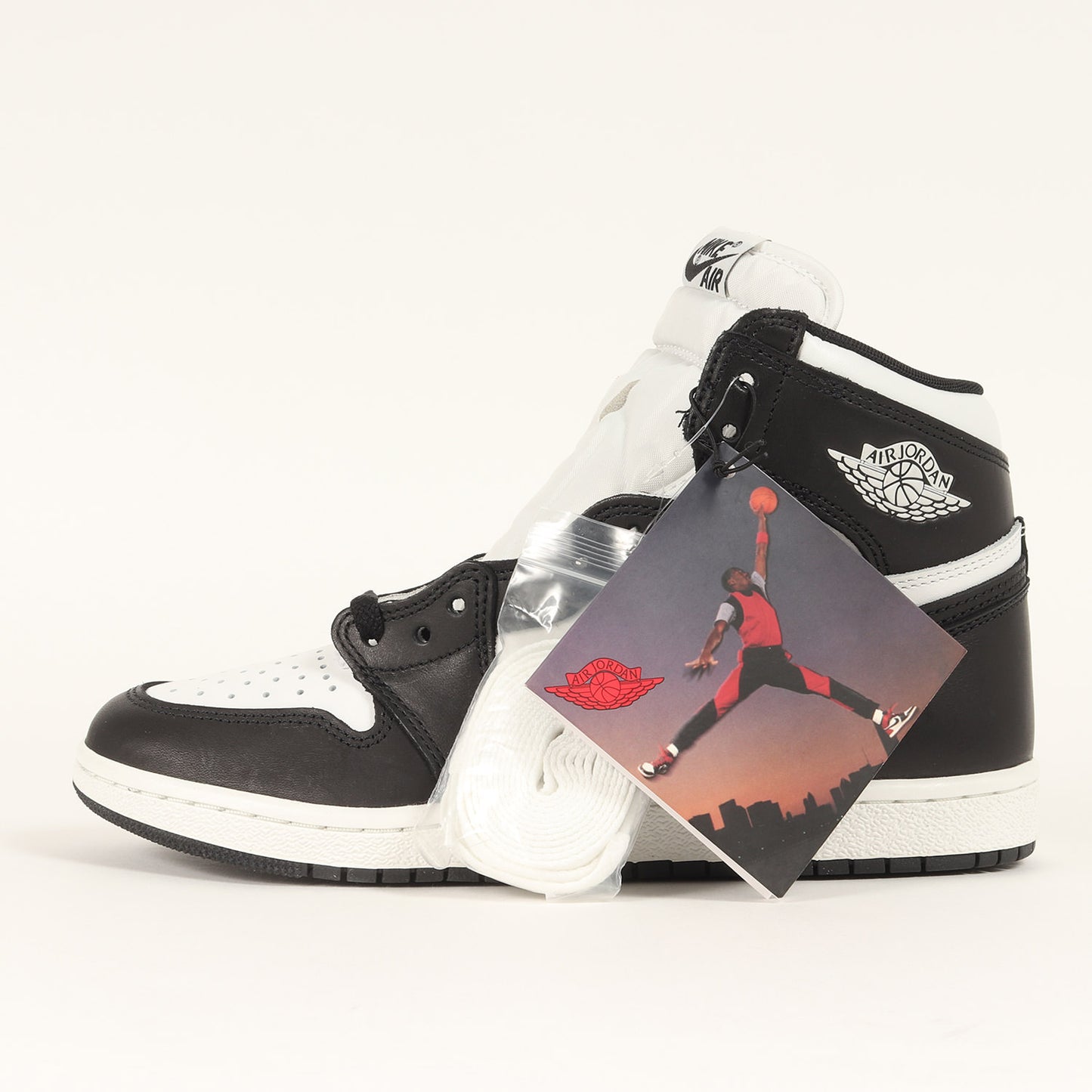 AIR JORDAN 1 HIGH 85 BLACK WHITE (BQ4422-001)