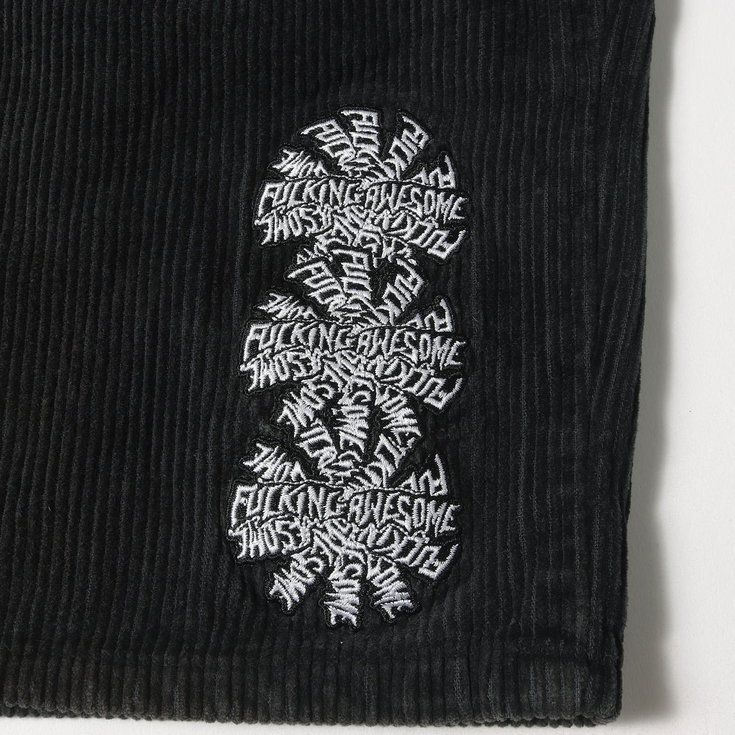 ロゴ刺繍 コーデュロイ ショーツ(Spiral Cord Short)