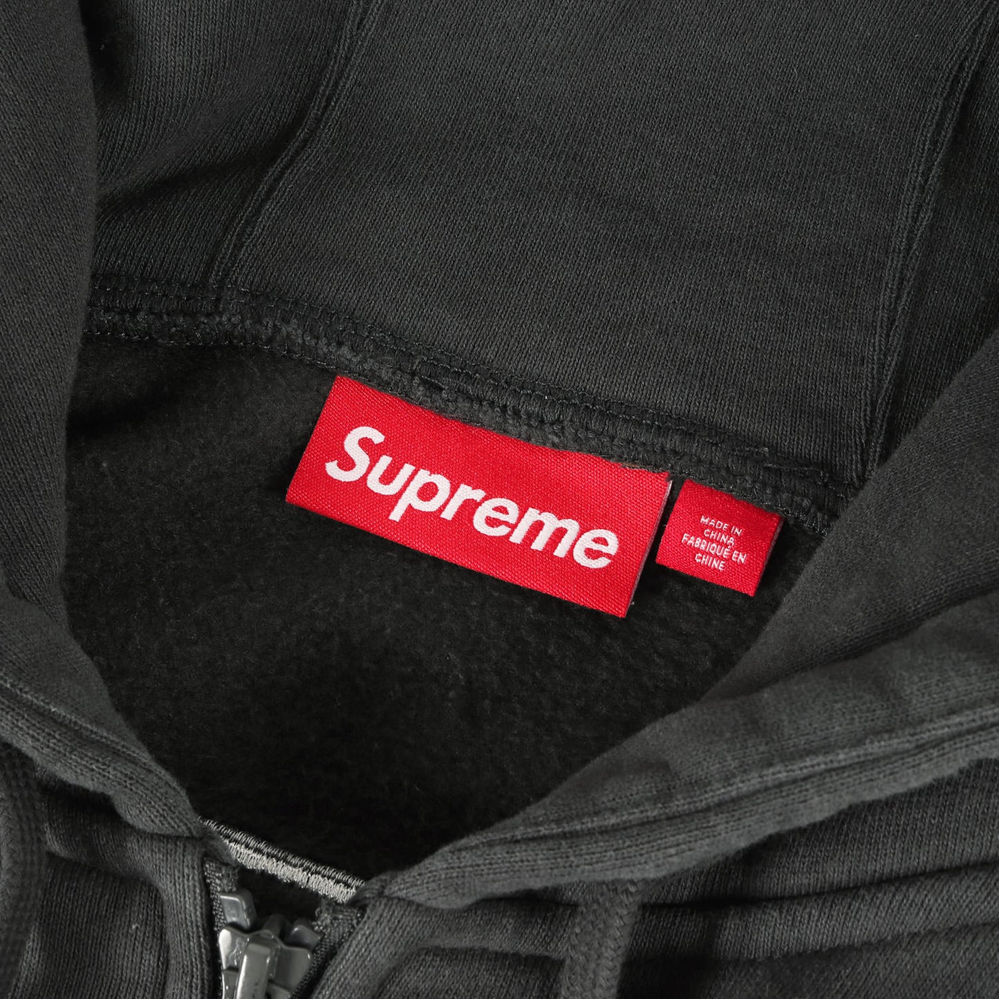 24SS ワッペンロゴ ハーフジップ スウェットパーカー(Wrapped Half Zip Hooded Sweatshirt)