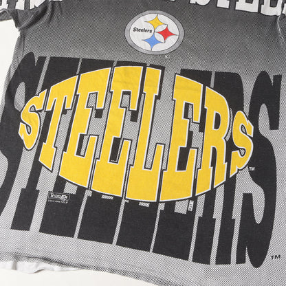 90s NFL ピッツバーグ・スティーラーズ 全面プリント Tシャツ(AMERICAS FAVORITESボディ)