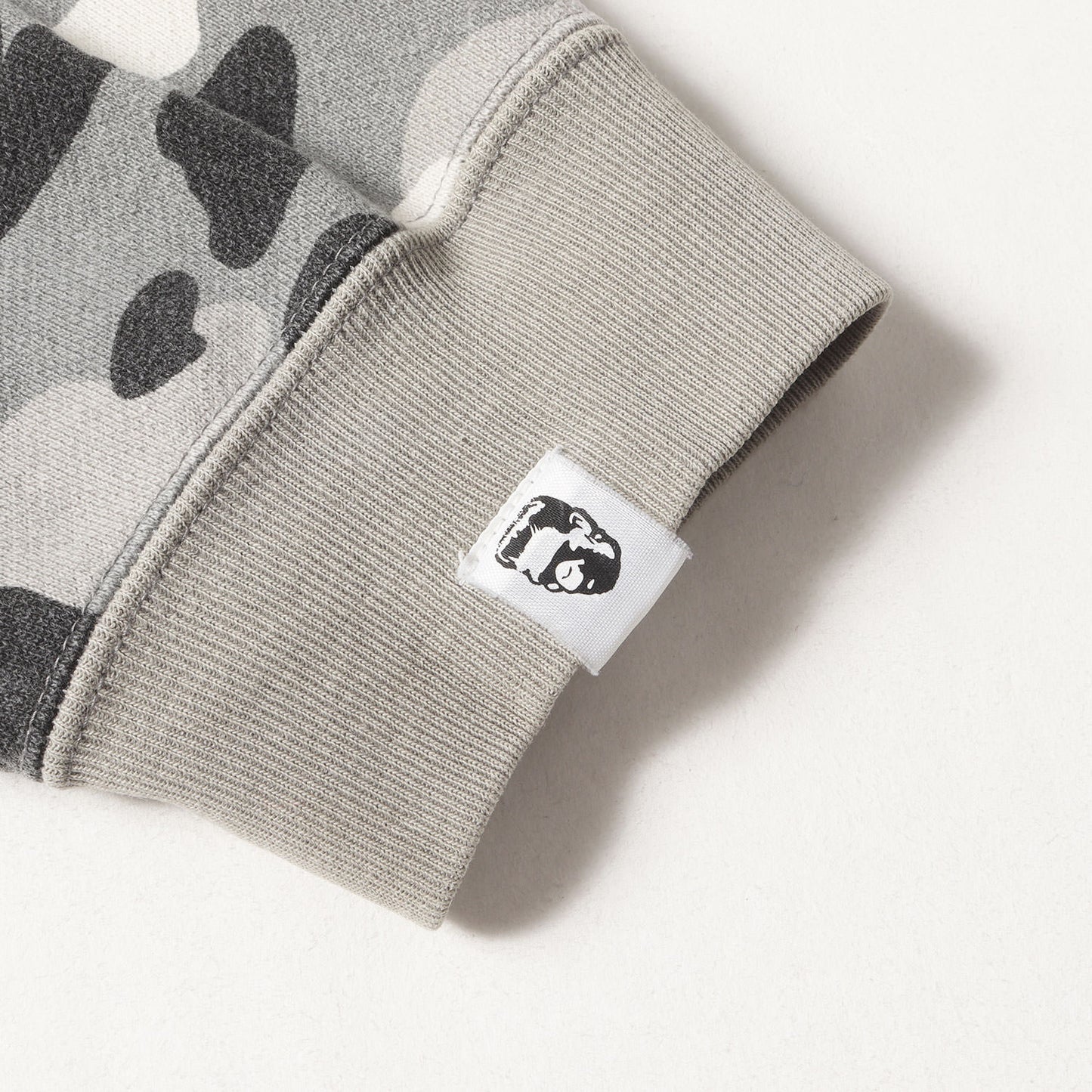 00s 猿迷彩 シャーク スウェット パーカー