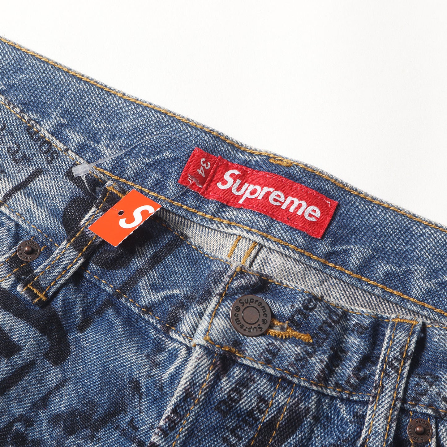 25SS ニュースペーパー プリント デニムパンツ(Regular Jean)