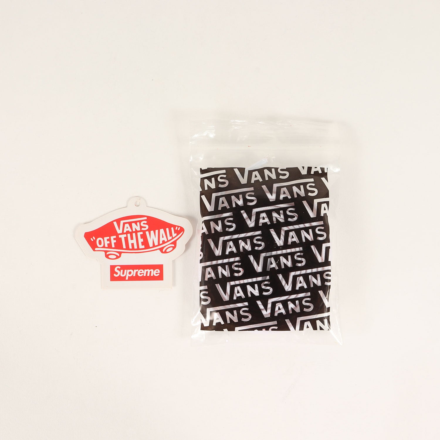 マイメロディ様 supreme シュプリーム18ss コーデュラテープロゴウエス Supreme (シュプリーム) ×VANS SK8-Mid Pro Croc Suede - ブランド古着