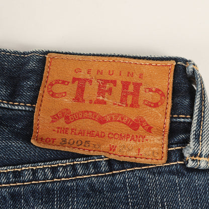 3005XX ストレート デニムパンツ