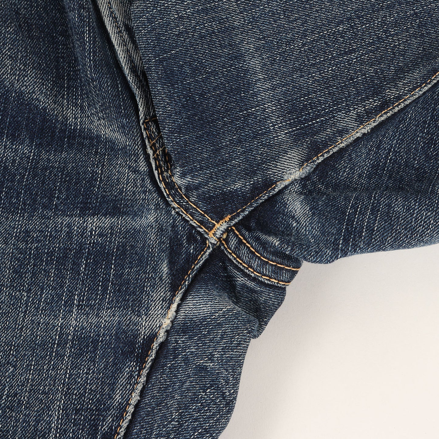 3005XX ストレート デニムパンツ