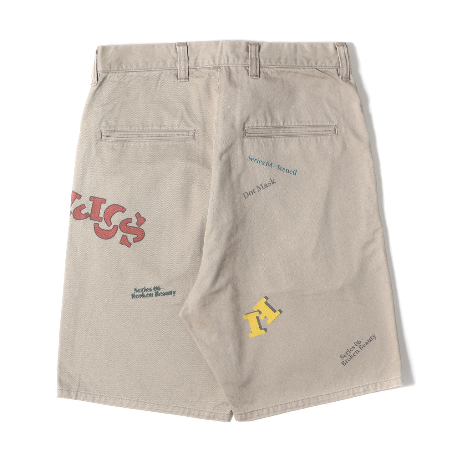 25SS ×SIMON TAYLOR グラフィック チノショーツ(LOGO CHINO SHORTS)