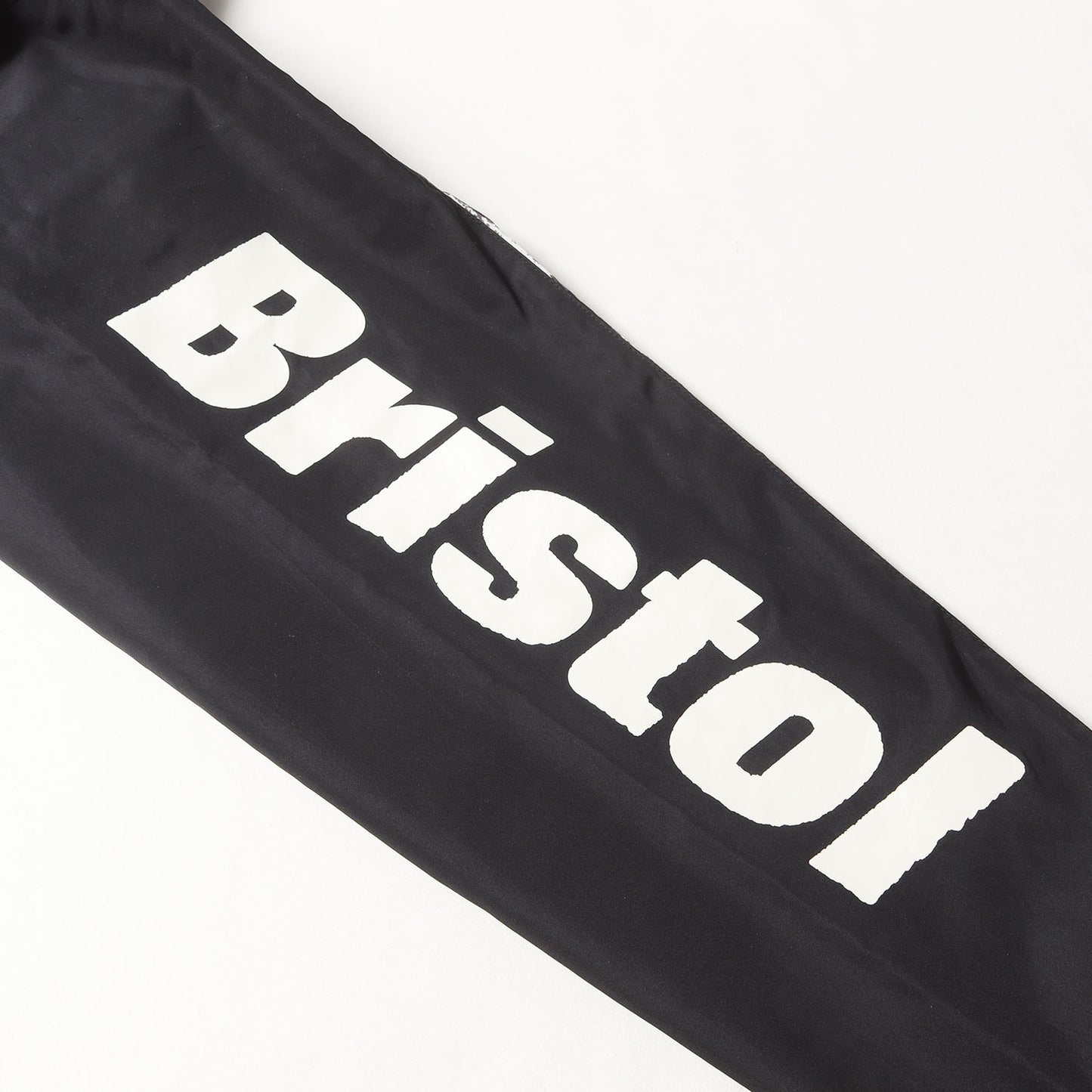 ×WTAPS ゼブラ柄 セパレート フードジャケット(ZEBBRA SEPARATE PRACTICE JACKET)