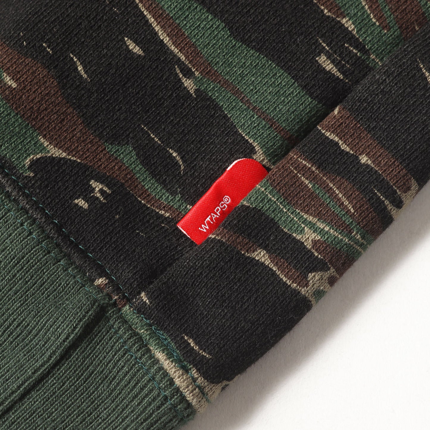 カレッジロゴ タイガーカモ スウェットパーカー(DESIGN HOODED 04)