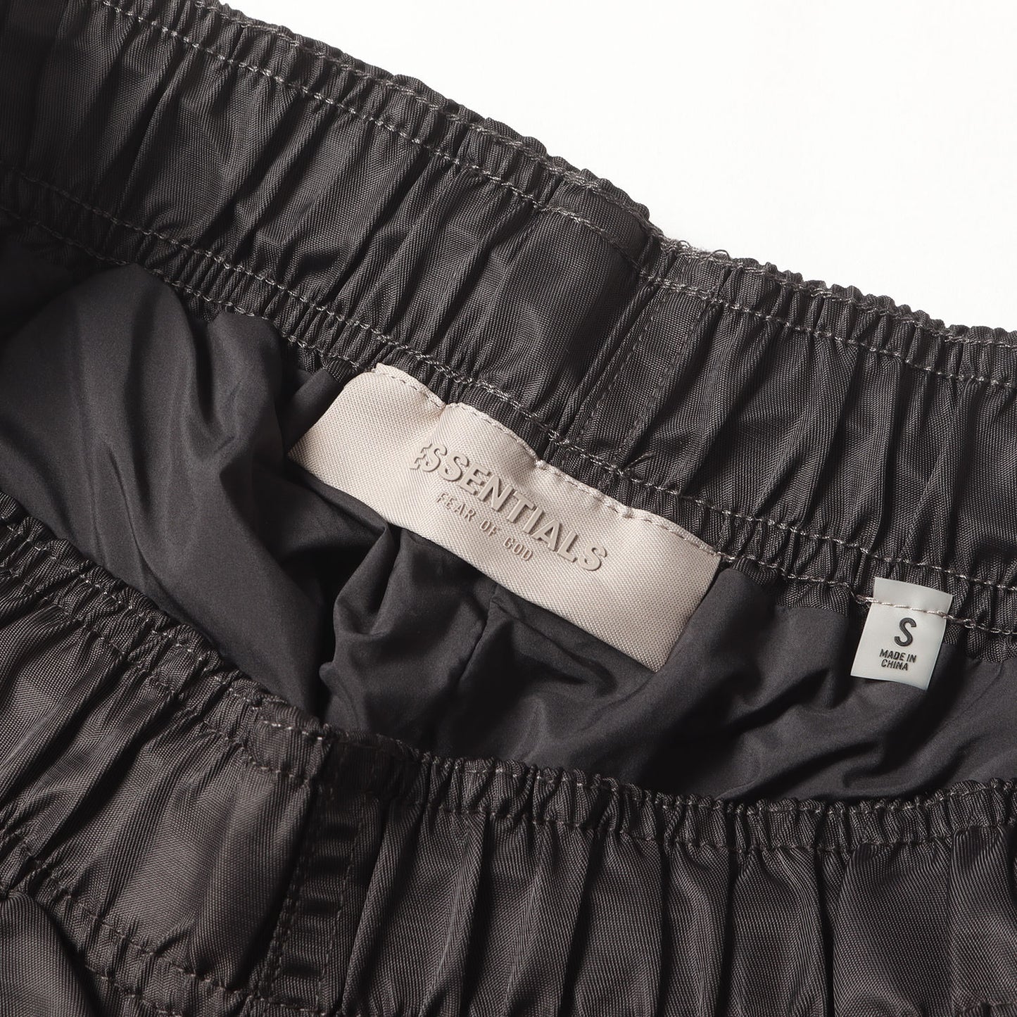 FOG ESSENTIALS ナイロン ランニング ショーツ(Running Short)