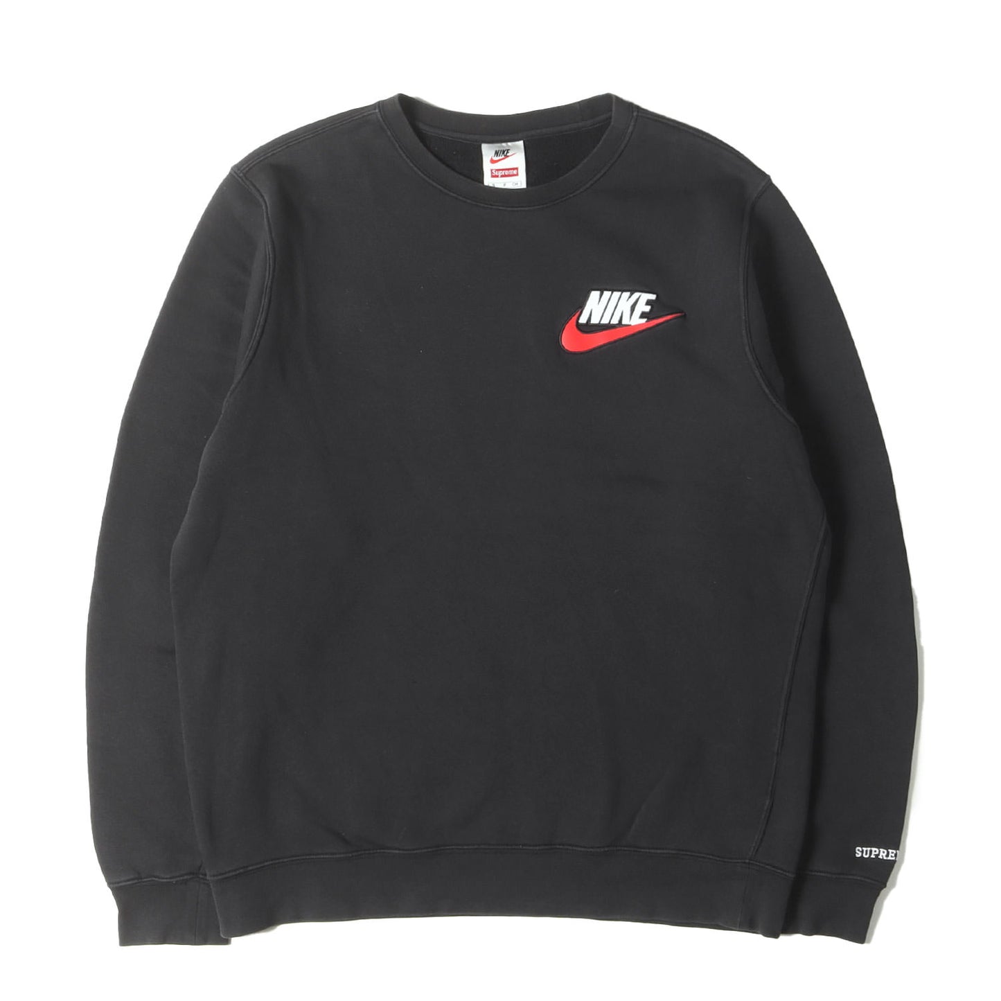 ×NIKE スウッシュロゴ クルーネック スウェット(Crewneck)
