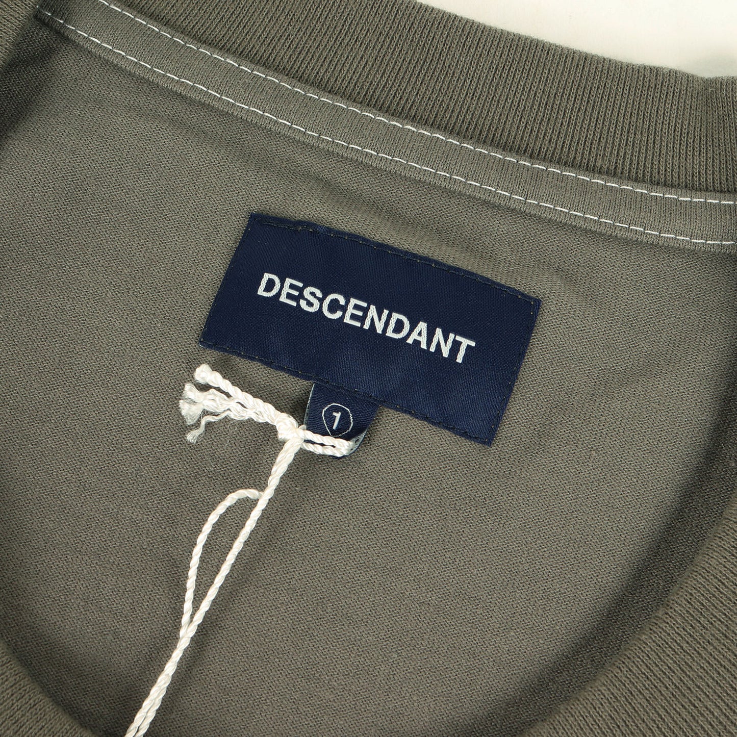 ワンポイント刺繍 Uネック ポケット Tシャツ(CACHALOT / U NECK SS)