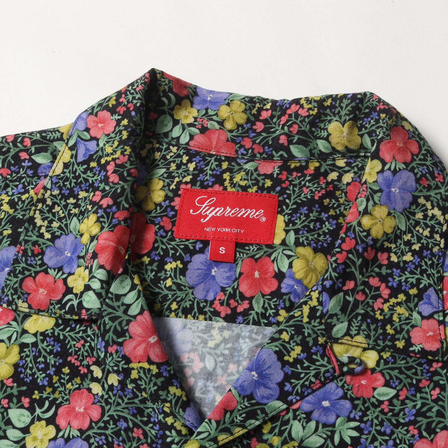 Supreme ミニ フラワー レーヨンシャツ 花柄 Supreme ミニ フラワー