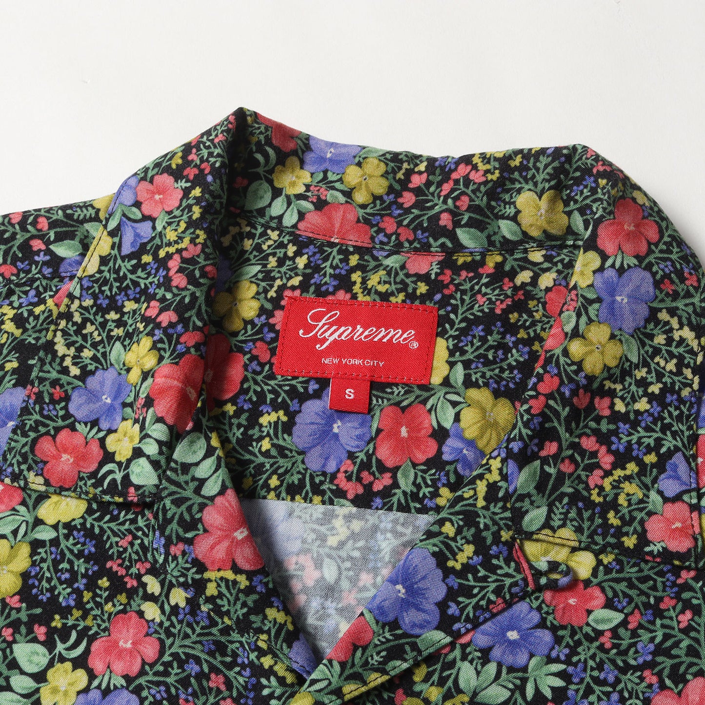 ミニフローラル柄 オープンカラー レーヨン 半袖シャツ(Mini Floral Rayon S/S Shirt)