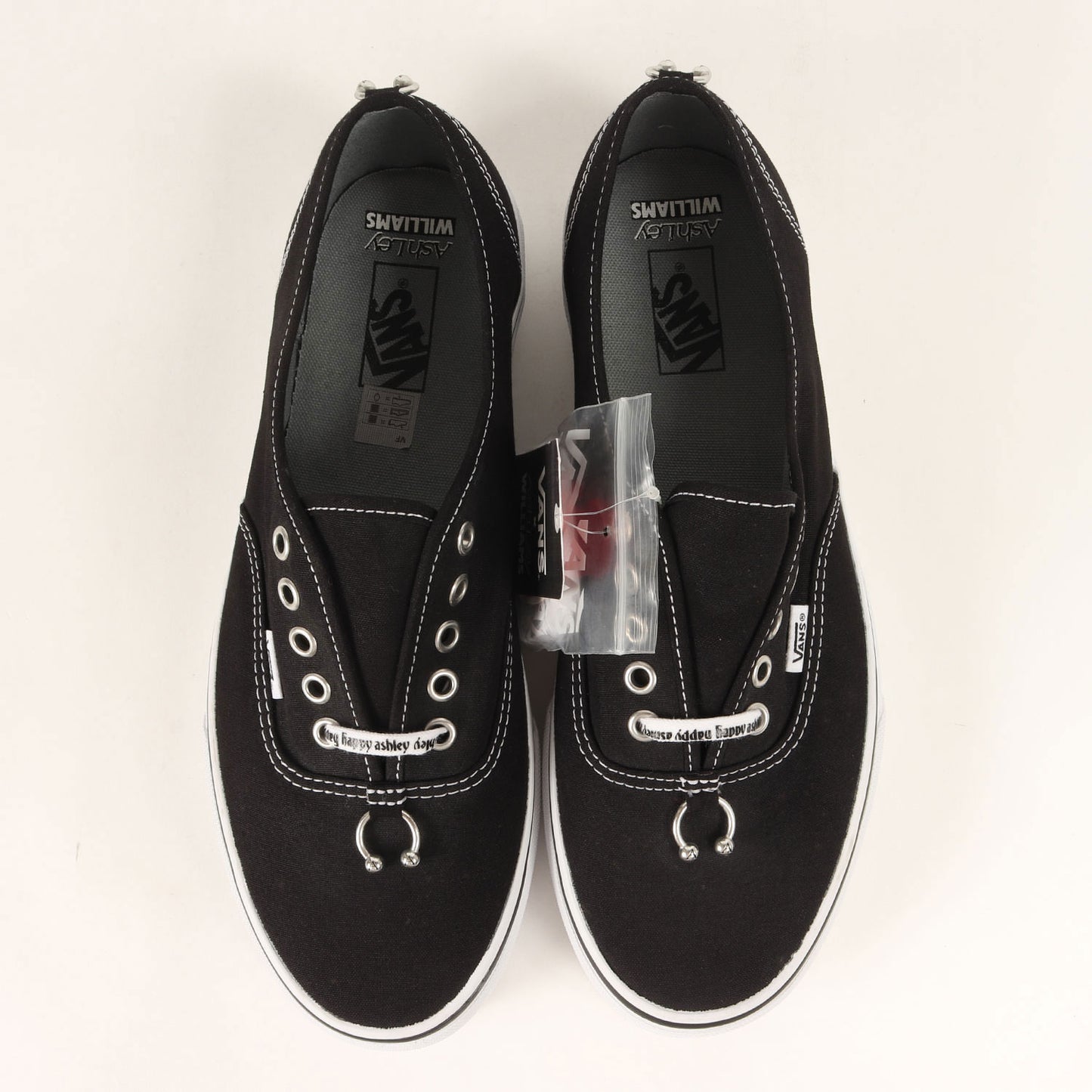 ×Ashley Williams AUTHENTIC