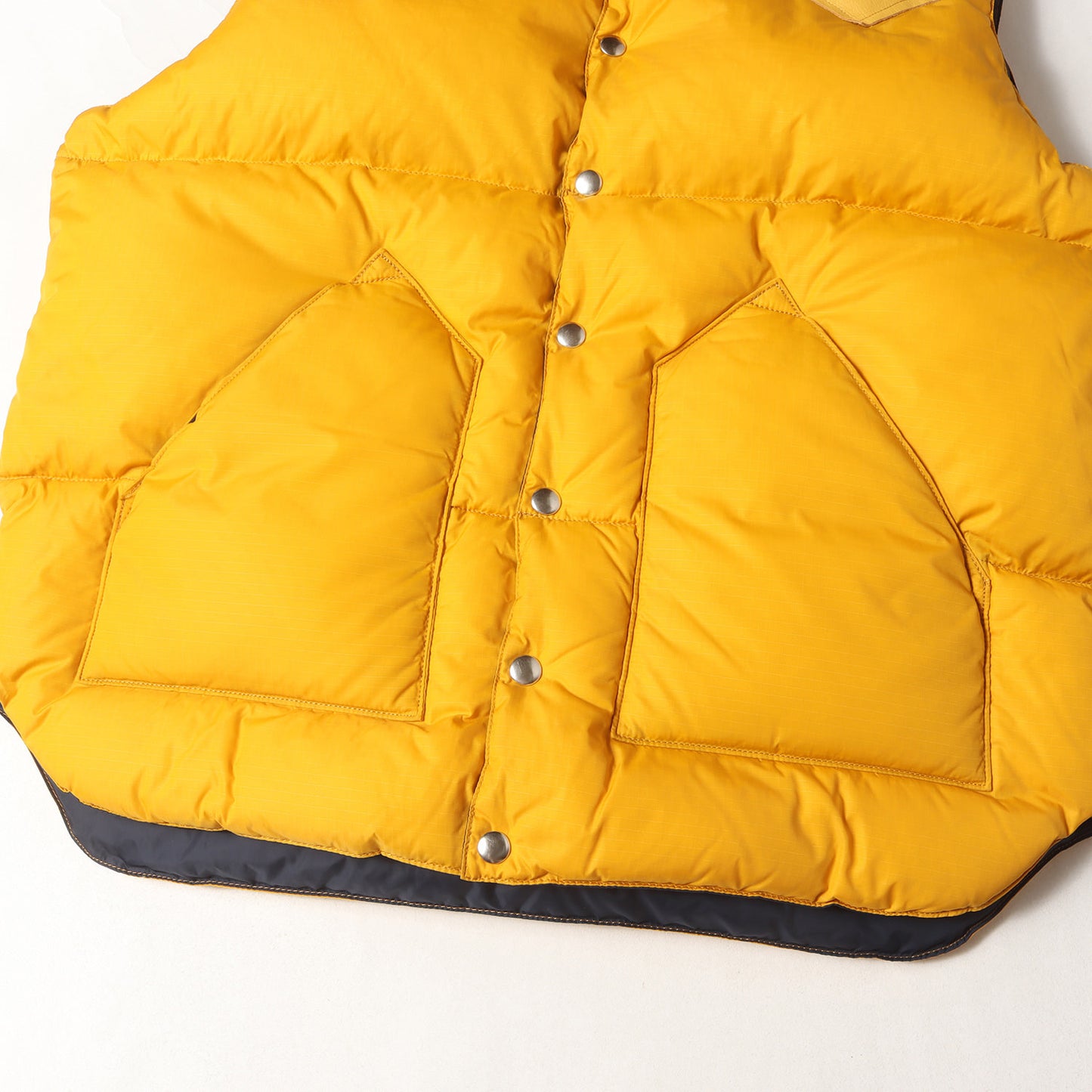 ×Rocky Mountain Featherbed レザーヨーク リバーシブル ダウンベスト(#032 REVERSIBLE DOWN VEST)