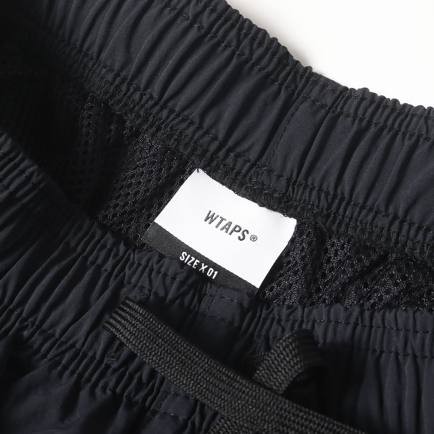 24AW ブランドロゴ刺繍 ナイロン トラックパンツ(SPST2002 /TROUSERS / NYLON. TUSSAH)