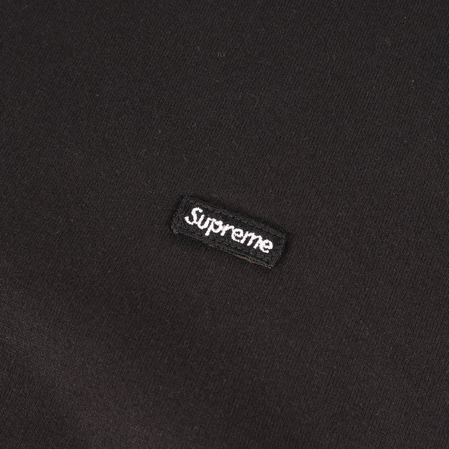 スモールBOXロゴ クルーネック Tシャツ(Small Box Tee)