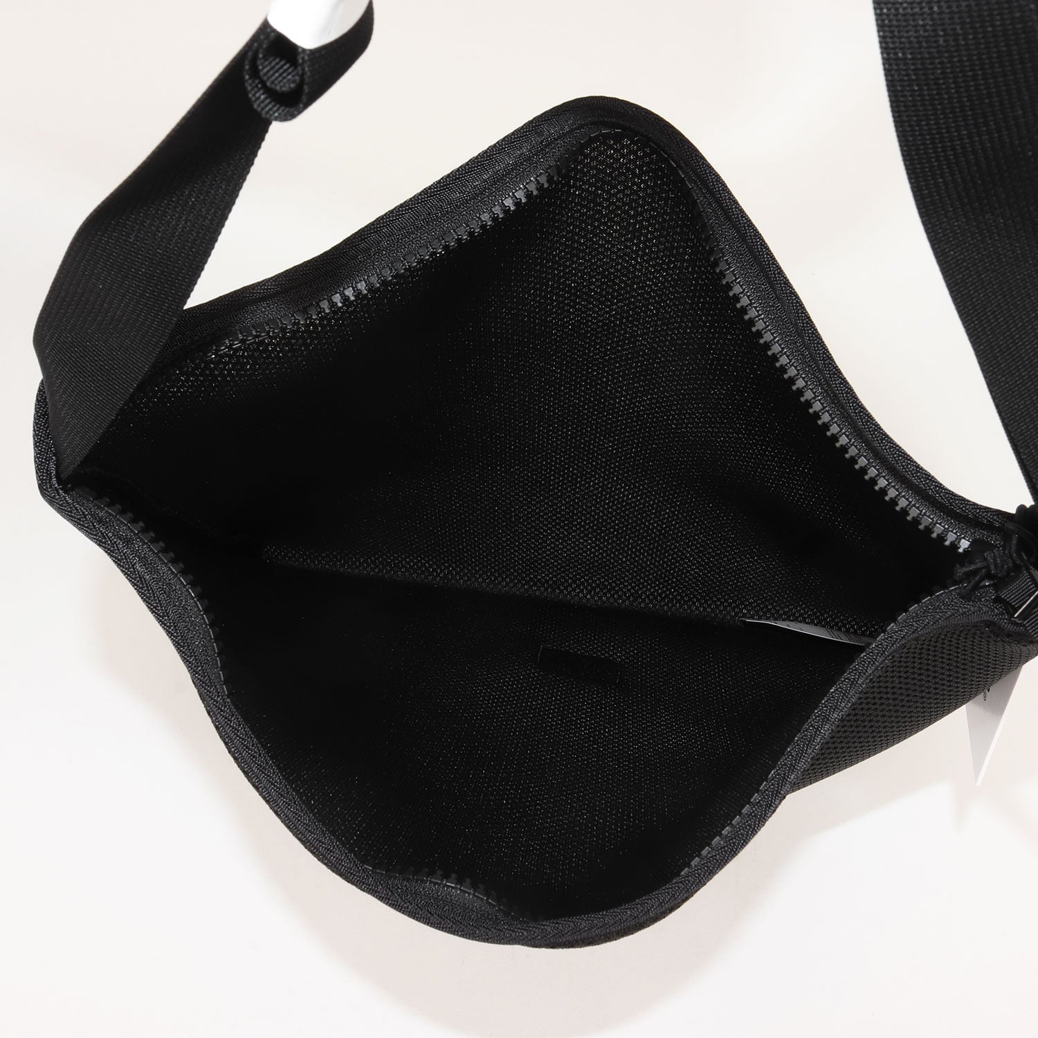 WTAPS / SLING / BAG / POLY メッシュ WTAPS SLING / BAG / POLY サコッシュ 25SS 国内正規 【公式通販】