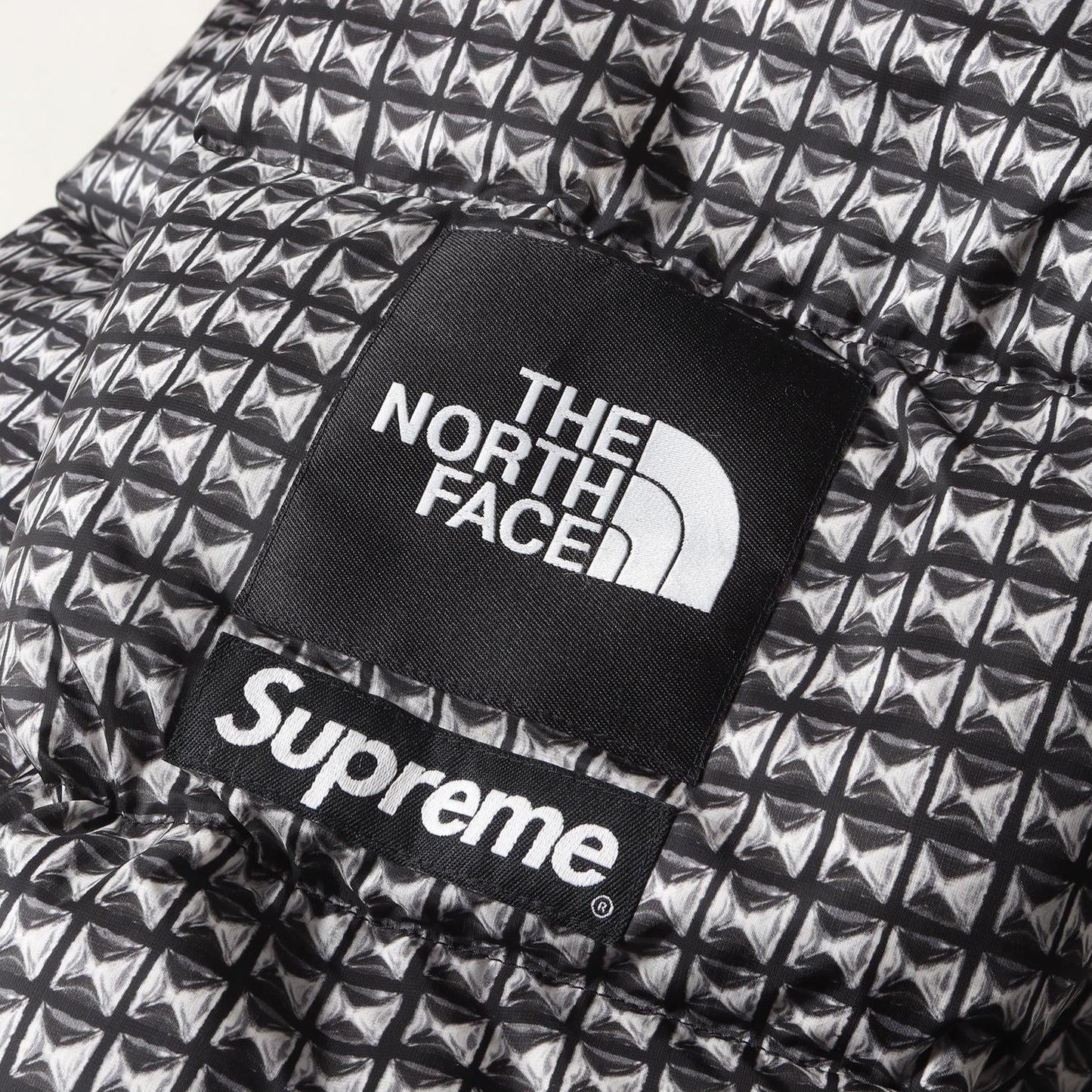 21SS ×THE NORTH FACE スタッズ柄 ヌプシ ダウンジャケット(Studded Nuptse Jacket)