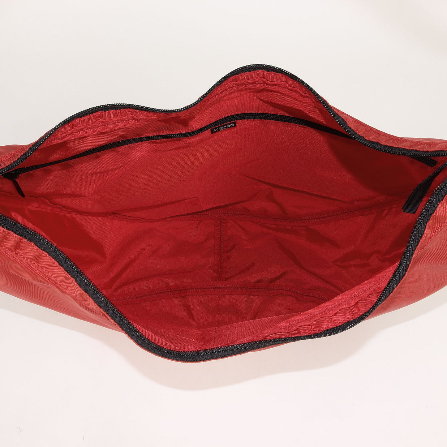ラウンド ショルダーバッグ(ROUND SHOULDER BAG L)