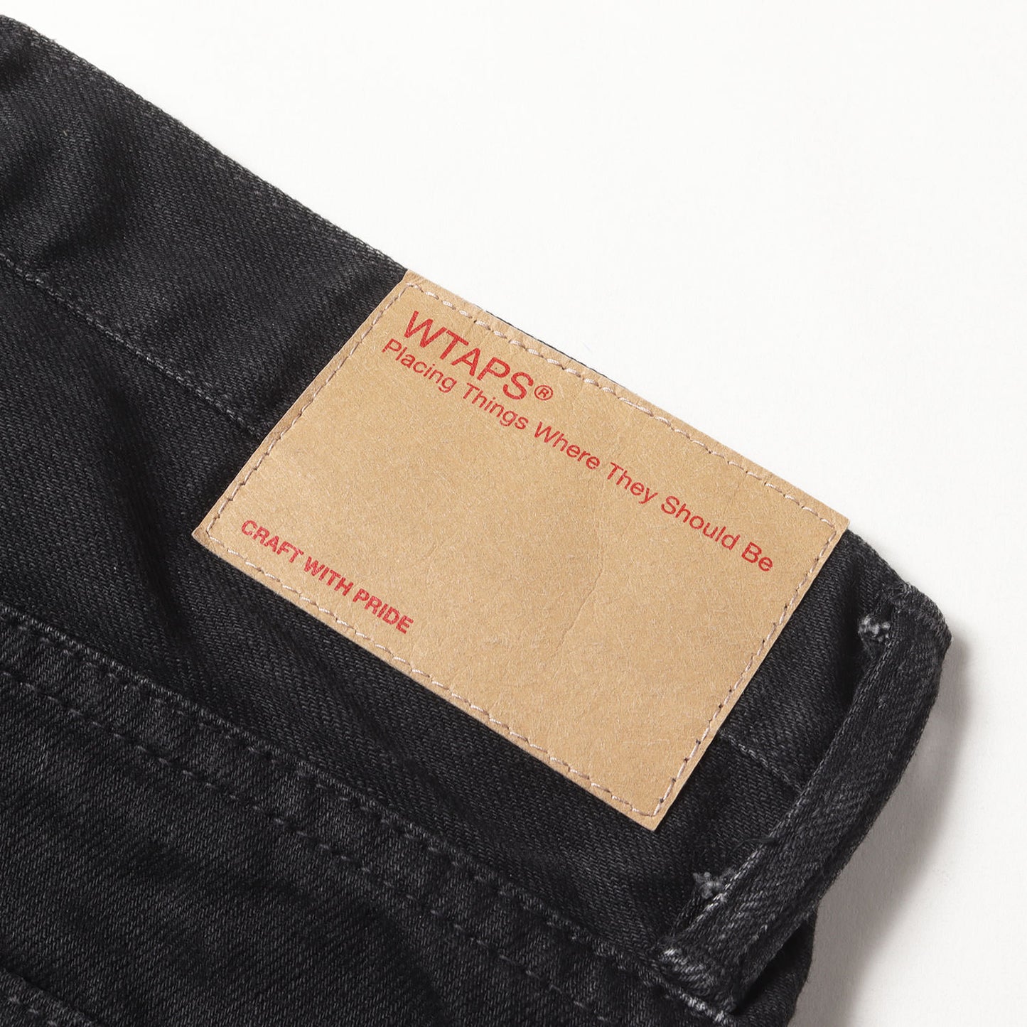 ベリースキニー ブラック デニムパンツ(BLUES. VERY SKINNY. RAW)