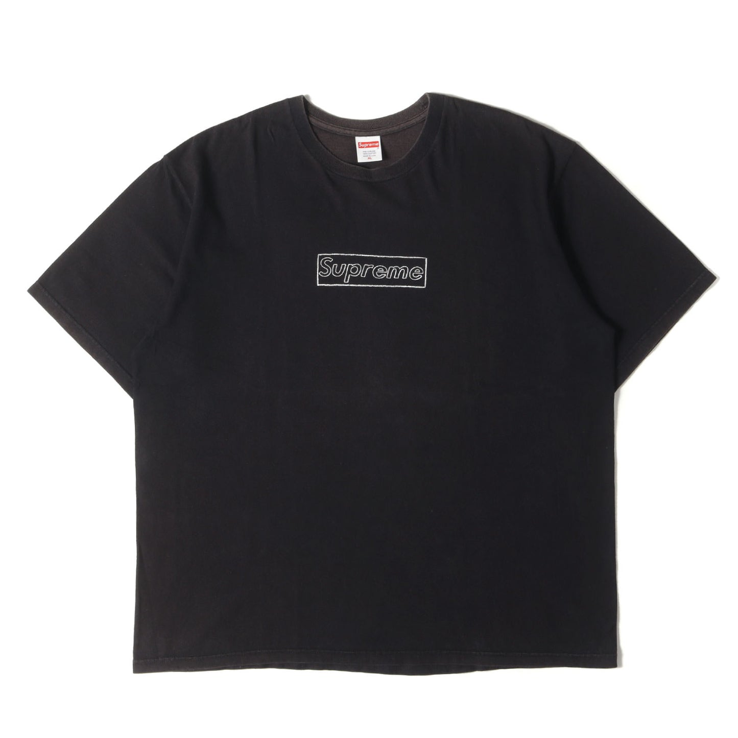 21SS ×KAWS チョークBOXロゴ Tシャツ(Chalk Box Logo Tee)