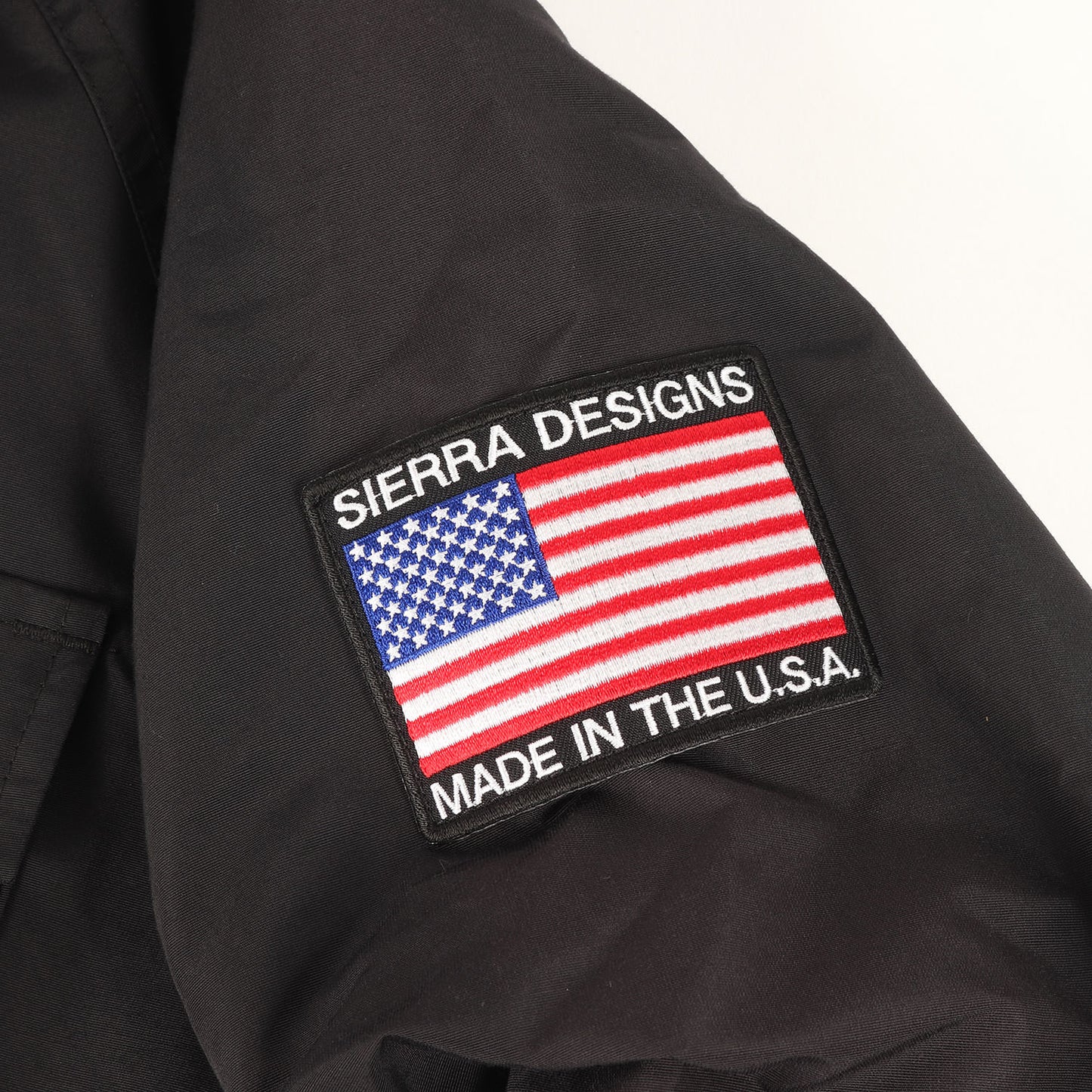 星条旗パッチ付き 60/40クロス マウンテンパーカー (US Emblem Parka) USA製