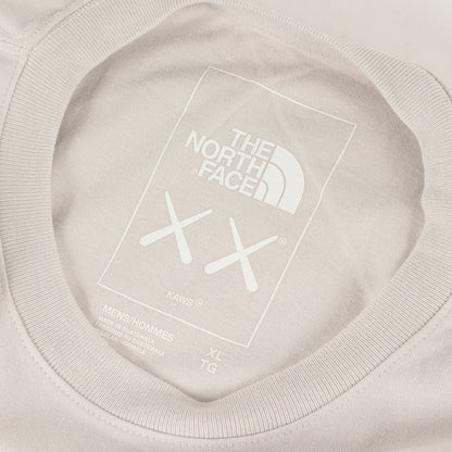 22SS 日本未発売 ×KAWS ロゴ刺繍 ロングスリーブ Tシャツ(L/S Tee)