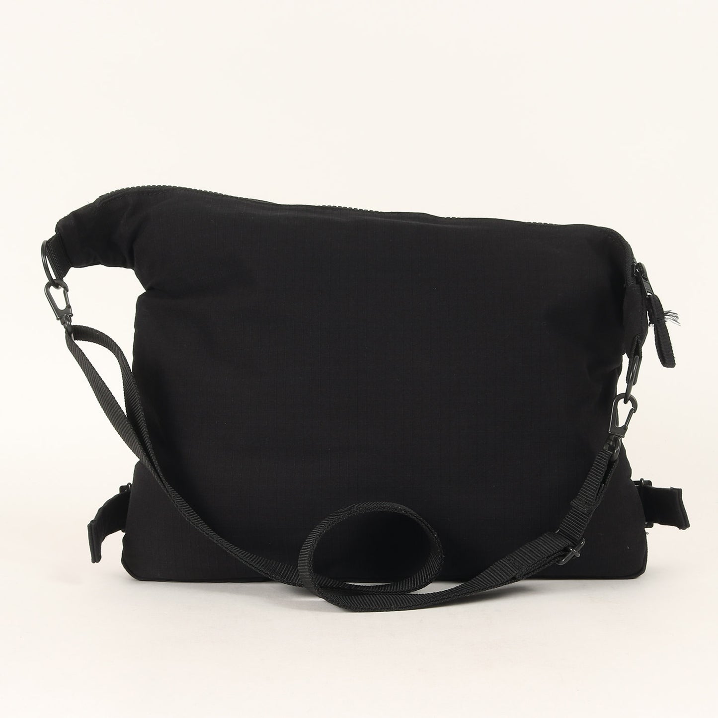 チェストバスター / ショルダーバッグ(CHEST. CWM / CN-LUGGAGE)